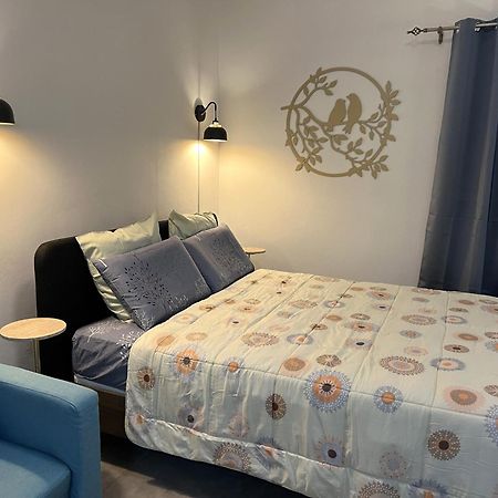 Newly Renovated Studio Apartment With Rooftop Pool, Few Steps To The Beach Flic-en-Flacq Esterno foto